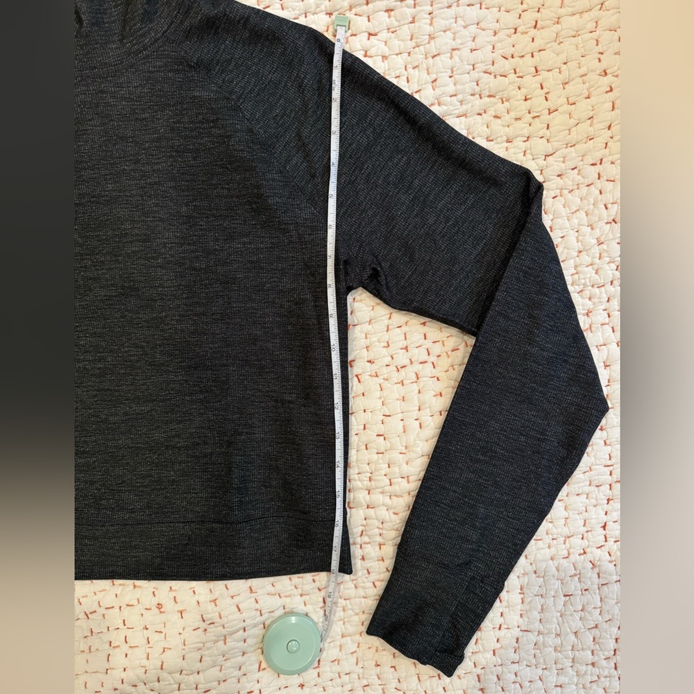 Like New Prana Turtleneck Base Layer Size M - image 4